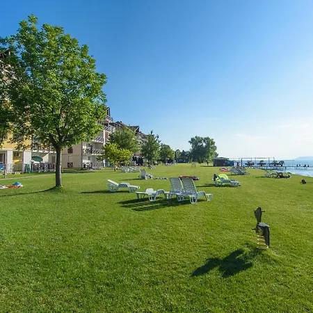 984 - Vizparti Panoramas * Balatonoszod