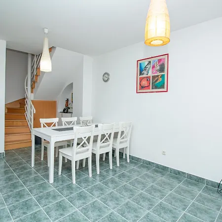 984 - Vizparti Panoramas Apartment